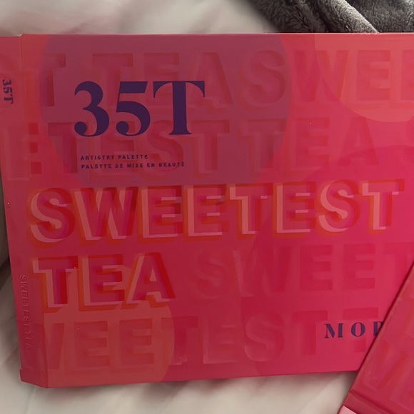 Morphe Sweetest Tea 35T - Picture 3 of 8